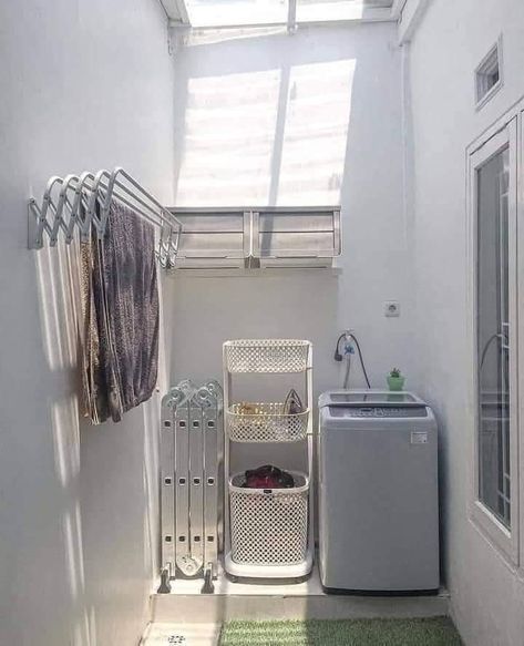 Laundry Area Ideas, Outdoor Laundry Rooms, Stylish Laundry Room, Laundry Room Layouts, Home Hall Design, Laundry Design, Small House Interior Design, Modern Laundry Rooms, Laundry Room Inspiration