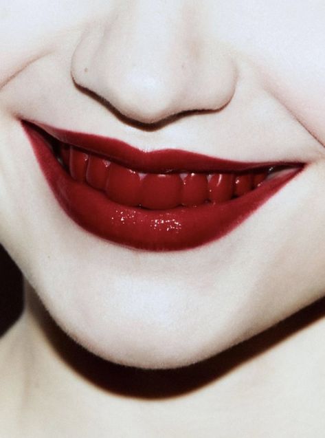 Prada beauty ad 2023 Red Lipstick, 인물 사진, Red Aesthetic, Beauty Photography, Red Lips, Makeup Inspo, Pose Reference, Art Inspo, Art Reference