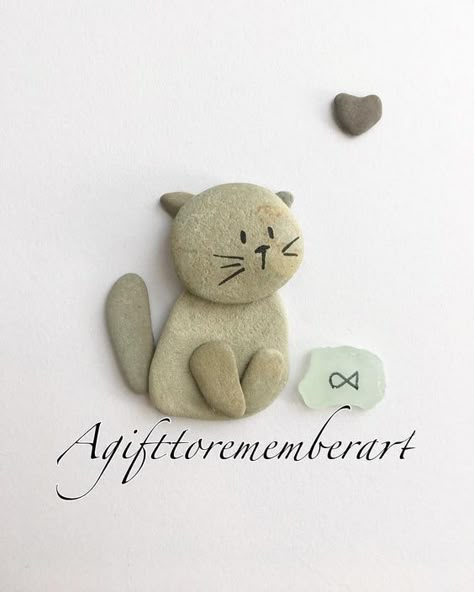 Stone Pictures Pebble Art, Rock And Pebbles, Pebble Pictures, Sea Glass Crafts, Create Diy, Cat Crafts, Beach Crafts, Stone Crafts, Pebble Painting