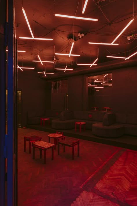 Ceramic Tile Colors, Oak Parquet Flooring, Poznan Poland, Nightclub Design, Pub Design, New Retro Wave, Steel Frame Construction, Geometric Chandelier, Bar Interior