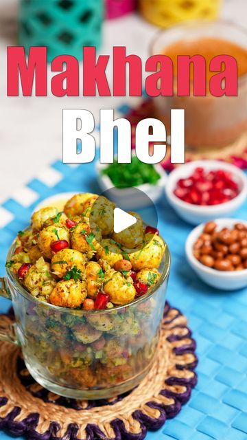 Makhana Bhel Recipe, Makhana Chaat Recipe, Healthy Chaat Recipes, Easy Chaat Recipes, Makhana Chat, Makhana Snacks Recipe, Makhana Bhel, Indian Chaat Recipes, Chaat Party