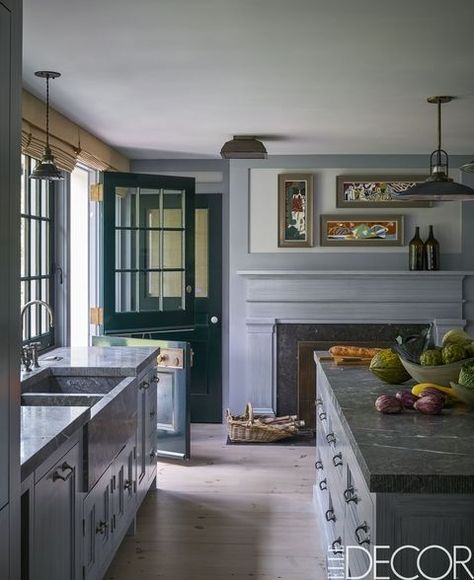 It didn't even have bathrooms when they bought it! Grey Kitchen Walls, Modern Grey Kitchen, Chic Spaces, Grey Kitchen Cabinets, Grey Kitchens, Grey Kitchen, Kitchen Photos, Favorite Kitchen, Counter Top