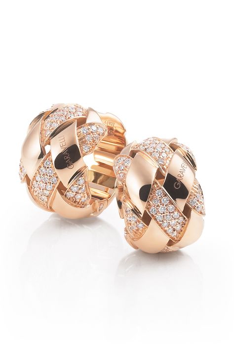 Garavelli’s 18-karat rose gold earrings with white diamonds. Jewelry Advice, Gold Earrings Designs, Jewelry Show, Jewelry Armoire, Huggie Earrings, Girly Jewelry, Gold Jewelry Fashion, Rose Gold Earrings, Jewelry Patterns