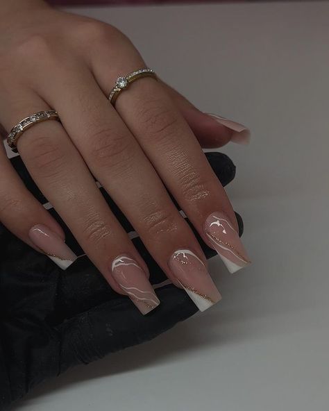 Old Money Nails, Money Nails, Girly Acrylic, Nails Coffin Short, White Acrylic Nails, Casual Nails, French Tip Acrylic Nails, Girly Acrylic Nails, Classy Acrylic Nails