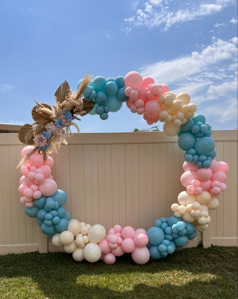 Gender Reveal Balloon Circle Arch, Pastel Pink And Blue Gender Reveal, Pastel Pink And Blue Gender Reveal Decorations, Gender Reveal Blue And Pink Theme, Pink And Blue Balloons Gender Reveal, Gender Reveal Balloons, Balloon Gift, Balloon Art, Girly Art