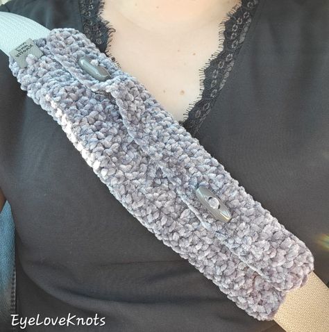 Seat Belt Pad Pattern - Crochet Pattern Review - EyeLoveKnots Seat Belt Cover Pattern Free, Crochet Seat Belt Cover Free Pattern, Crochet Seatbelt Cover Free Pattern, Crochet Seatbelt Cover, Belt Crochet, Okie Girl, Seatbelt Cover, Seat Belt Pads, Crochet Car