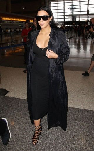 Kim Kardashian Style Outfits, Kardashian Sunglasses, Post Baby Fashion, Celebrity Inspired Outfits, Kim Kardashian Outfits, Kardashian Outfit, Lax Airport, Pregnant Celebrities, Kim Kardashian Style