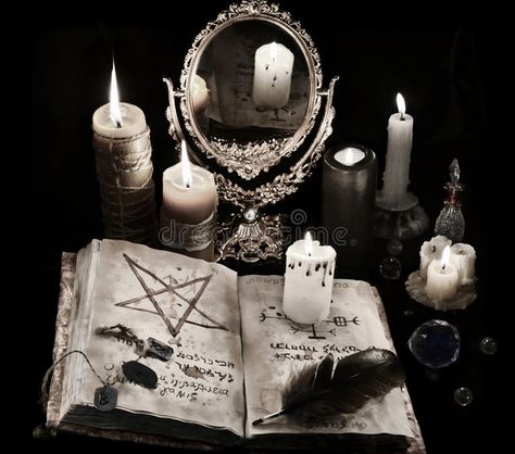 Witchy Academia, Witch Core, Black Magic Book, Occult Books, Yennefer Of Vengerberg, Dark Witch, Magic Aesthetic, Season Of The Witch, Witch Aesthetic