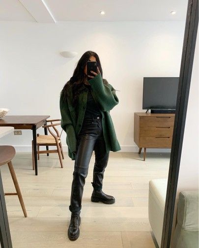 Leather Trousers Outfit, Monikh Dale, Dream Photos, Cold Fashion, Trousers Details, Ross Geller, Dress Aesthetic, Window Shopping, Leather Trousers