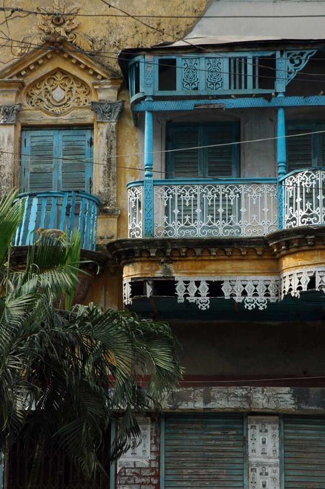 Detail of a building facade in Old Dhaka | Archnet Bangladeshi Architecture, Old Kolkata, Bangladesh Architecture, Old Dhaka, Bangladesh Dhaka, Bangladesh Travel, Beautiful Bangladesh, Muslim World, India Architecture