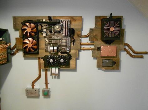 Scratch Build Rustic Wall Mounted PC Build - Wood & Copper [COMPLETE!] - bit-tech.net Forums Cpu Design, Diy Computer Case, Diy Pc Case, Wall Computer, Wall Mounted Pc, Custom Computer Case, Custom Computers, Pc Building, Computer Ideas