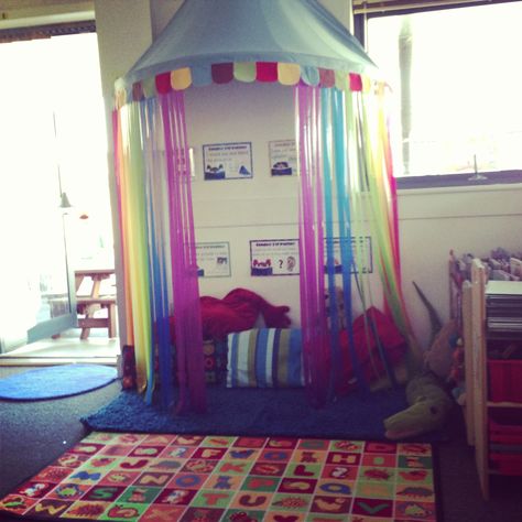 This reading area looks really cosy and by using the "tent" it makes it a defined area in the room. Kids Room Ikea Ideas, Room Ikea Ideas, Kids Room Ikea, Reading Tent, Reading Areas, Reception Classroom, Reception Class, Eyfs Classroom, Early Years Classroom