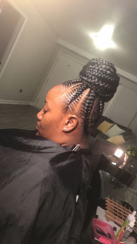 Medium Feed In Ponytail, Feed Ins Into A Ponytail, Medium Feed In Braids Ponytail Bun, Large Feed In Braids Ponytail, Medium Feed In Braids Ponytail, Feed In Braids Ponytail, Feed In Ponytail, Scalp Braids, Senegalese Twist Hairstyles