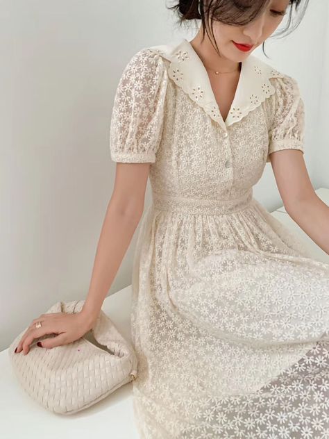 Feminine Dresses Classy, Korean Skirt Outfits, Cotton Dress Pattern, Feminine Dresses, Simple Frock Design, Simple Frocks, Designer Dresses Casual, Blouse Design Models, Fashion Attire