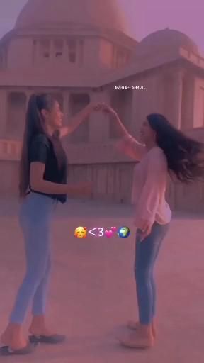 Status For Bestie, Friendship Video Status Best Friends, Girl Best Friend Status, Best Friends Aesthetic Videos, Friendship Videos Aesthetic, Friends Status Friendship, Best Friend Videos, Happy Sisters Day, Happy Friendship Day Video