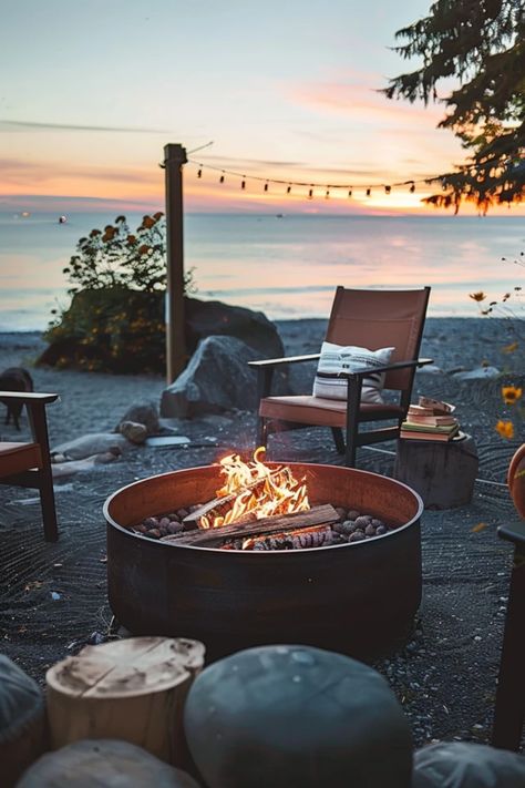 Explore cozy beach fire pit ideas perfect for sunset gatherings with friends and family, ensuring memorable evenings by the water. This is an inspiring visual accompaniment showcasing various fire pit set-ups. Beach Bonfire Ideas, Fire Pit Safety, Beach Fire Pit, Picture Friends, Paddling Pool, Beach Fire, Balcony Bar, Porch Windows, Tabletop Firepit