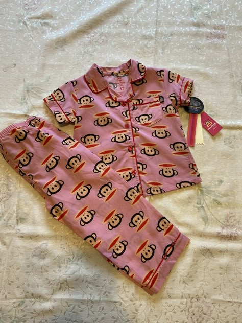 NWT Paul Frank Monkey Girls 2PC Pajamas Set Size:4T Color:Pink 100% poly Brand new with tag From smoke and pet free home Paul Frank Monkey Clothes, Paul Frank Pajamas, Paul Frank Clothes, 2000s Pajamas, Monkey Pjs, Y2k Pajamas, Monkey Pajamas, Paul Frank Monkey, Sinful Clothing