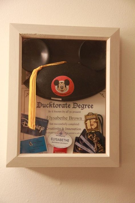 Disney Shadow Box, Disney Dorm, Disney College, Disney College Program, Magic Home, Disney Cast Member, Roommate Gifts, Tema Disney, Disney Cast