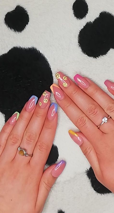 Smiley Face French Tip Nails, Smiley Nails, Smiley Face Nails, Nail Options, Kids Nail Designs, Almond Nail, Nails For Kids, Dipped Nails, Birthday Nails