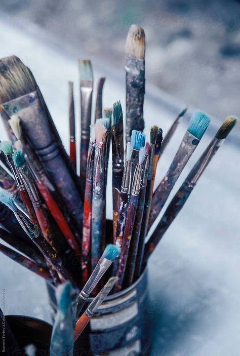 Still life Artist Paint Brush in Painting Studio by Raymond Forbes LLC - Paintbrush, Still life - Stocksy United Creative photography Inspiration #awesomephotography #amazingphotography #landscapephotography #fineartphotography #familyphotography #creativephotography #aestheticphotography #photographyideas #learnphotography #photographyinspiration #stocksy #stocksyunited Artist Painting Studio, Painting Brushes Photography, Paintbrushes Aesthetic, Paint Brush Photography, Photography For Painting, Artist Life Aesthetic, Paintbrush Aesthetic, Still Life Photography Creative Ideas, Paint Brushes Aesthetic