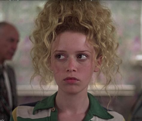 natasha lyonne Slums Of Beverly Hills, Natasha Lyonne, Paris Love, Orange Is The New, Orange Is The New Black, New Yorker, Serie Tv, Celebrity Crush, Pretty Woman