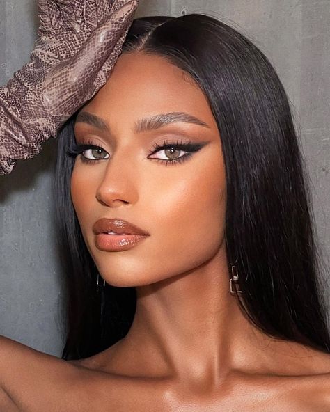 Steven Tabimba (@glamtechstevent) • Instagram photos and videos Bronze Makeup Look, Maquillage On Fleek, Natural Glam Makeup, Day Makeup Looks, Eyeshadow Products, Date Night Makeup, Makeup For Black Skin, Formal Makeup, Night Beauty