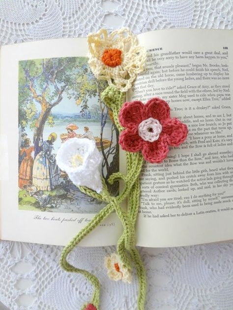 DIY Crochet Flower Bookmarks – Crochet Crocheted Flower Bookmarks, Crochet Flower Bookmarks, Crocheted Bookmarks, Crochet Bookmarks Free Patterns, Easy Crochet Bookmarks, Crocheted Gifts, Diy Crochet Flowers, Flower Bookmarks, Crochet Puff Flower