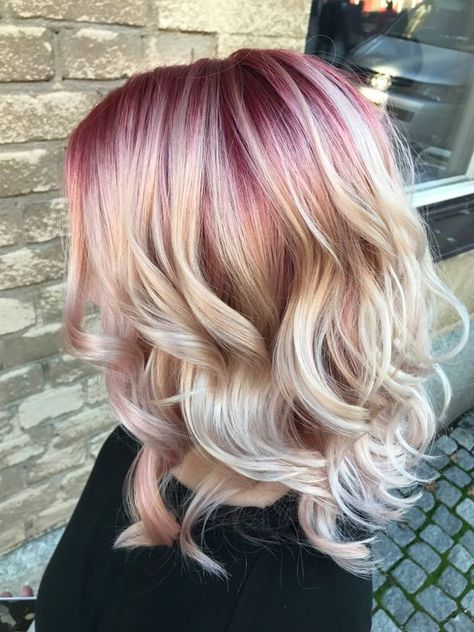 Color Melting Hair, Gold Hair Colors, Color Melt, Hair Color Rose Gold, Gorgeous Hair Color, Brown Blonde Hair, Rose Gold Hair, Hair Dye Colors, Red Hair Color