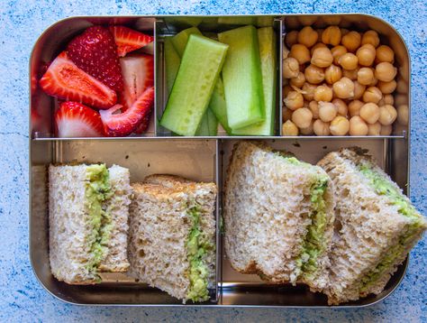 Healthy Lunch Box Ideas Vegetarian, Tofu Bento Box Lunch, Vegan Snack Box Lunch, Lunchbox Ideas Vegan, Vegetarian Protein Lunch Box Ideas, Plant Based Lunch Box Ideas, Easy Healthy Lunchbox Ideas For Adults, Lunch Box Ideas For Adults Vegetarian, Vegan Bento Box Lunch For Adults