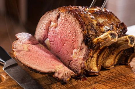 How to Reheat Prime Rib Reheating Prime Rib, Grilled Prime Rib, Leftover Prime Rib, Smoked Prime Rib, Robert Irvine, Cooking Prime Rib, Rib Roast Recipe, Standing Rib Roast, Prime Rib Recipe