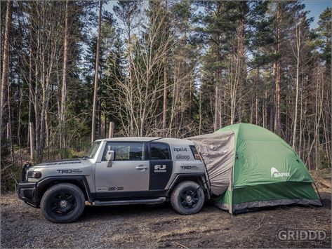 can probably do this with my two room tent, connect the first room with my tailgate hmmmmm Fj Cruiser Interior, Fj Cruiser Accessories, Fj Cruiser Mods, Fj Cruiser Forum, Toyota Surf, Tailgate Tent, Suv Tent, 2014 Toyota Fj Cruiser, Off Road Camping