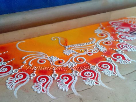 Corner Rangoli Designs, Floral Painting Videos, Sanskar Bharti Rangoli, Rangoli Designs For Competition, Border Rangoli, Rangoli Designs Simple Diwali, Rangoli Designs Photos, Rangoli Designs Simple, Easy Rangoli Designs Diwali