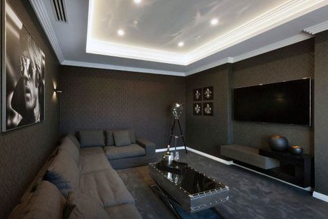 80 Home Theater Design Ideas For Men - Movie Room Retreats Home Theater Basement, Media Room Seating, Room Theater, Theater Furniture, Home Theater Furniture, Theater Design, Home Cinema Room, Best Home Theater, Sala Grande