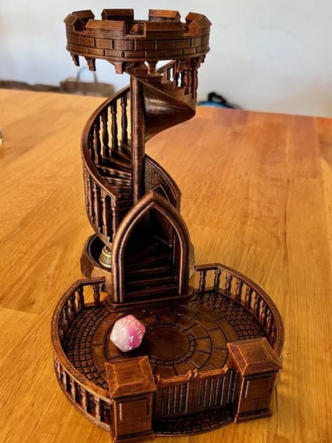 Copper colored Dungeons and Dragons Castle dice tower with tray for randomized rolls. Clay Dungeons And Dragons, Diy Dnd Gift Ideas, Dnd 3d Print Ideas, Dice Tower Ideas, Dice Tower Diy, Dnd Gift Ideas, Dnd Decor, Deck Of Many Things, Diy Dice