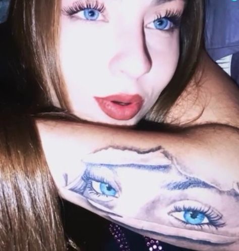 Gf Eyes Tattoo, Eyes Tattoo Men, Girlfriend Eyes Tattoo, Gf Tattoo, Two Eyes Tattoo, Blue Eyes Tattoo, Cute Name Tattoos, Girlfriend Tattoos, Taper Fade Short Hair