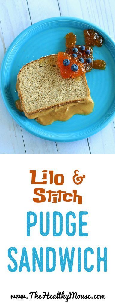 The perfect way for any Disney fan to start off their morning: a Lilo and Stitch inspired Pudge peanut butter sandwich! Lilo And Stitch Food, Disney Movie Night Snacks, Stitch Food, Disney Movie Night Food, Disney Inspired Recipes, Disney Dishes, Disney Inspired Food, Movie Night Food, Stitch Movie