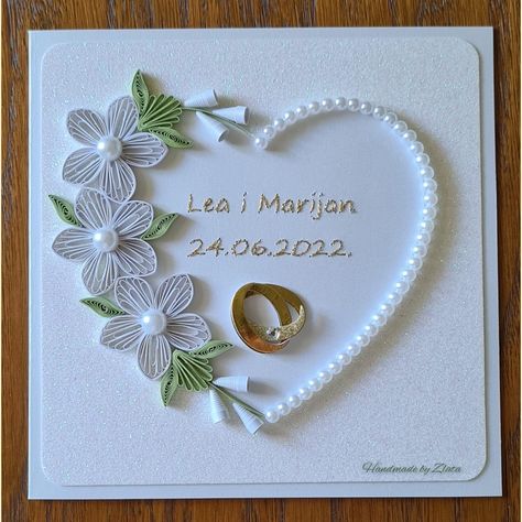 Paper Quilling Anniversary Cards, Paper Quilling Wedding Cards, Paper Quilling Wedding Gift, Quilled Wedding Cards Handmade, Quilling Wedding Cards Ideas, Handmade Wedding Cards Ideas Diy Simple, Kviling Ideas, Quilled Valentine Cards, Quilled Wedding Cards