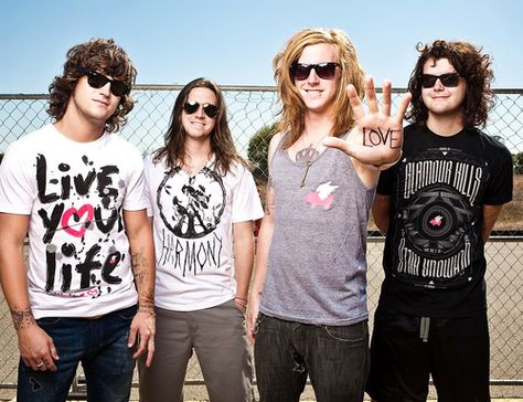 Travis, and his band We the Kings King Picture, Scene Punk, We The Kings, King Photo, Mayday Parade, I Tunes, The 3 Kings, Psychobilly, The Kings