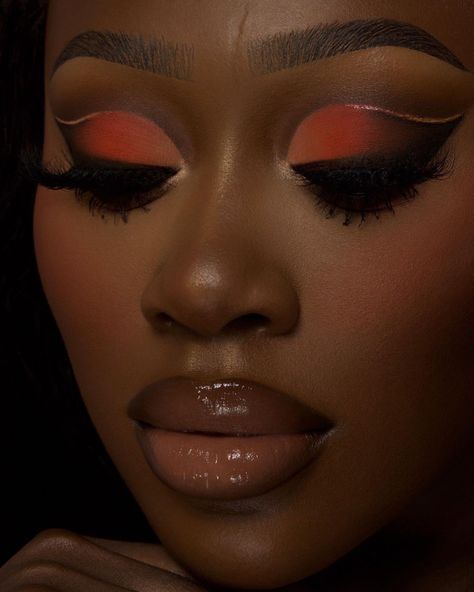 Colourful Eyeshadow, Everyday Eyeshadow, Orange Eye Makeup, Face Beat Makeup, Brown Girls Makeup, Eyeshadow Tutorials, Orange Makeup, Bold Makeup Looks, Getting Bored