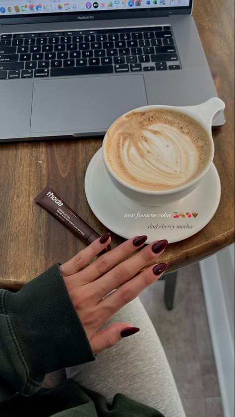 Nails Aesthetic Pictures, Best Color For Nails, Nail Color Aesthetic, Nails Pictures Ideas Instagram, Nail Ig Story Ideas, Nail Pictures Instagram, Fall Vibes Nails, Nails Story Instagram Ideas, Nail Story Ideas