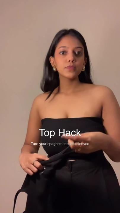 Its Beautiful 🦋 on TikTok Diy Off Shoulder Top, Tshirt Hacks, Top Hacks, Shirt Transformation, Diy Clothes Hacks, Shirt Hacks, Bra Hacks, Diy Clothes And Shoes, Diy Clothes Design