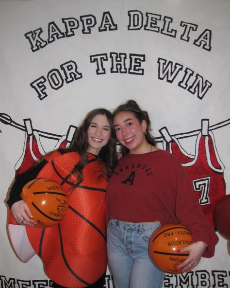 kd for the win🏀💋 Basketball Bid Day, Arkansas Sorority, Basketball Theme, Bid Day Themes, Kappa Delta, February 19, Bid Day, Sorority, Arkansas