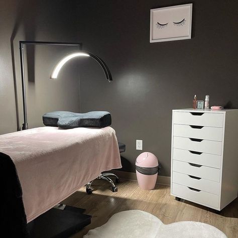 Lash Bed Setup, Lash Room Ideas Small Spaces, Room Ideas Small Spaces, Lash Room Decor Ideas, Lash Spa, Lash Decor, Spa Room Ideas, Lash Room Ideas, Eyelash Decor