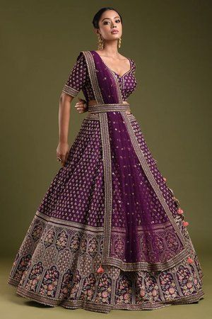 Purple Lehenga Bridal, India Traditional Dress, Silk Bridal Lehenga, Indian Wedding Reception Outfits, Lehenga Styles, Lengha Blouse Designs, Lehenga Online Shopping, Best Indian Wedding Dresses, Purple Lehenga