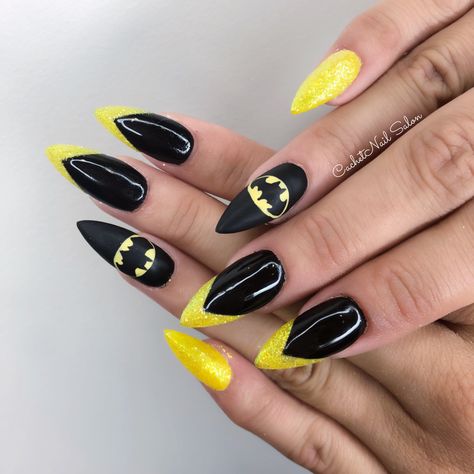 Batman Nails Superhero Nails Easy, Dc Inspired Nails, Dc Comics Nail Art, Super Hero Nails Designs, Dc Nail Art, Batgirl Nails, Superhero Nail Art, Batman Inspired Nails, Nightwing Nails