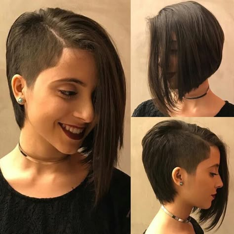 Pixie Sidecut, Side Shave, Shaved Hair Women, Half Shaved Hair, Design Tattoos, Asymmetrical Bob, Ombré Hair, Haircut And Color, Girl Short Hair