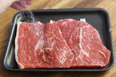 How to Cook a Steak in the Oven Without a Broiler Pan | LIVESTRONG.COM Cross Rib Steak, Beef Chuck Steak Recipes, Beef Chuck Recipes, Shoulder Steak Recipes, Chuck Steak Recipes, Beef Chuck Steaks, Rib Steak, Cut Recipe, Chuck Steak