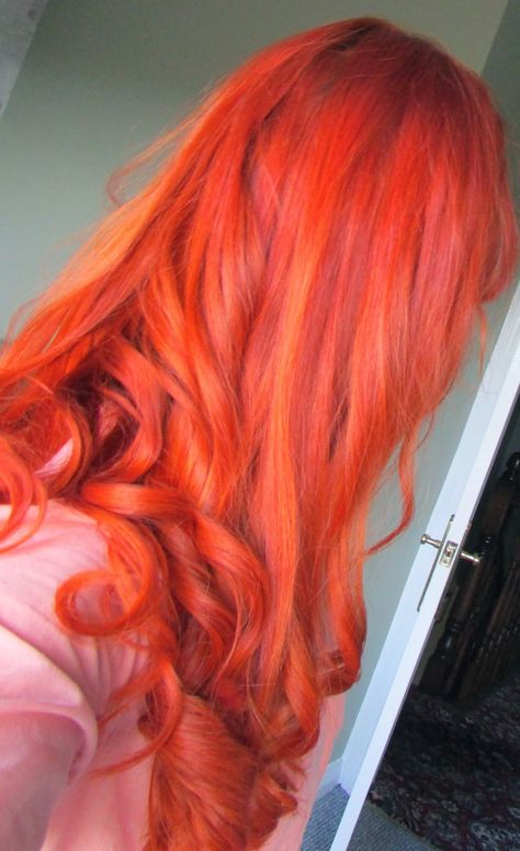 L'Oreal Hicolor Highlights in copper overlaid with Revlon Nutricolor Creme 740. Loreal Hicolor, Hair Projects, Hair Color Chart, Neon Hair, Hair Color Auburn, Red Hair Color, Revlon, Red Hair, Hair Inspo