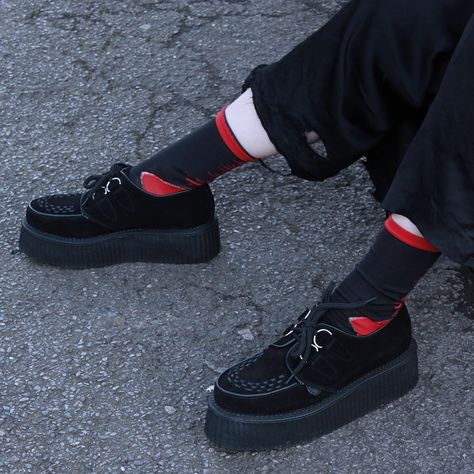 The Original Wulfrun Creeper- this is the double sole version in black suede. Algender with free world wide shipping.⁠ ⁠ ⁠ #UndergroundEngland #UndergroundShoes #UndergroundCreeper #WulfrunCreeper #Creepers #Underground #Wulfrun #OriginalCreeper #algender Thrift Shoes, Creepers Outfit, Underground Creepers, Underground Shoes, Creepers Shoes, Popular Shoes, Fresh Kicks, Creepers, Dream Clothes