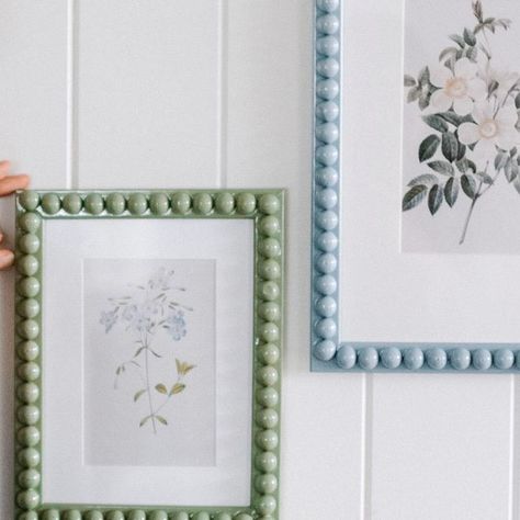 Geneva Vanderzeil on Instagram: "Making easy bobbin frames! Honestly, there�’s nothing better than a small simple glow up of an item you already have around the house, like these bobbin frames. I loved making them and the best thing is you can make them any colour you like to match your space. You can find the full detailed tutorial for this over on @ljhooker!" Bobbin Picture Frame, Nursery Frames Decor, Bobbin Moulding, Frame Wall Ideas, Bedroom Picture Frames, Bobbin Frame, Picture Frame Diy, Baby Room Diy, Nursery Room Design